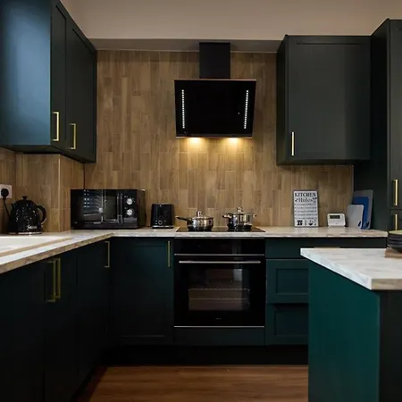 Holiday home Luxe Home, Long Savings, Central, Parking Leeds (West Yorkshire)